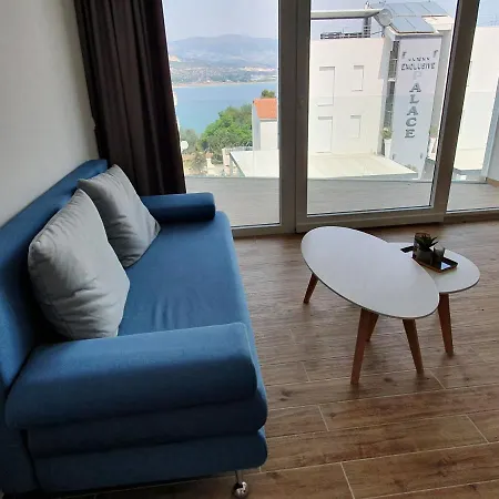 Grand Palace 特罗吉尔