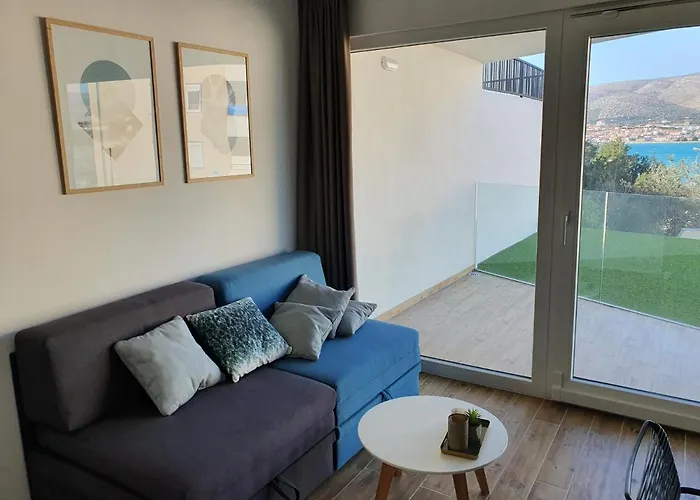 Grand Palace 特罗吉尔