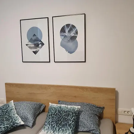 Grand Palace Τρογκίρ